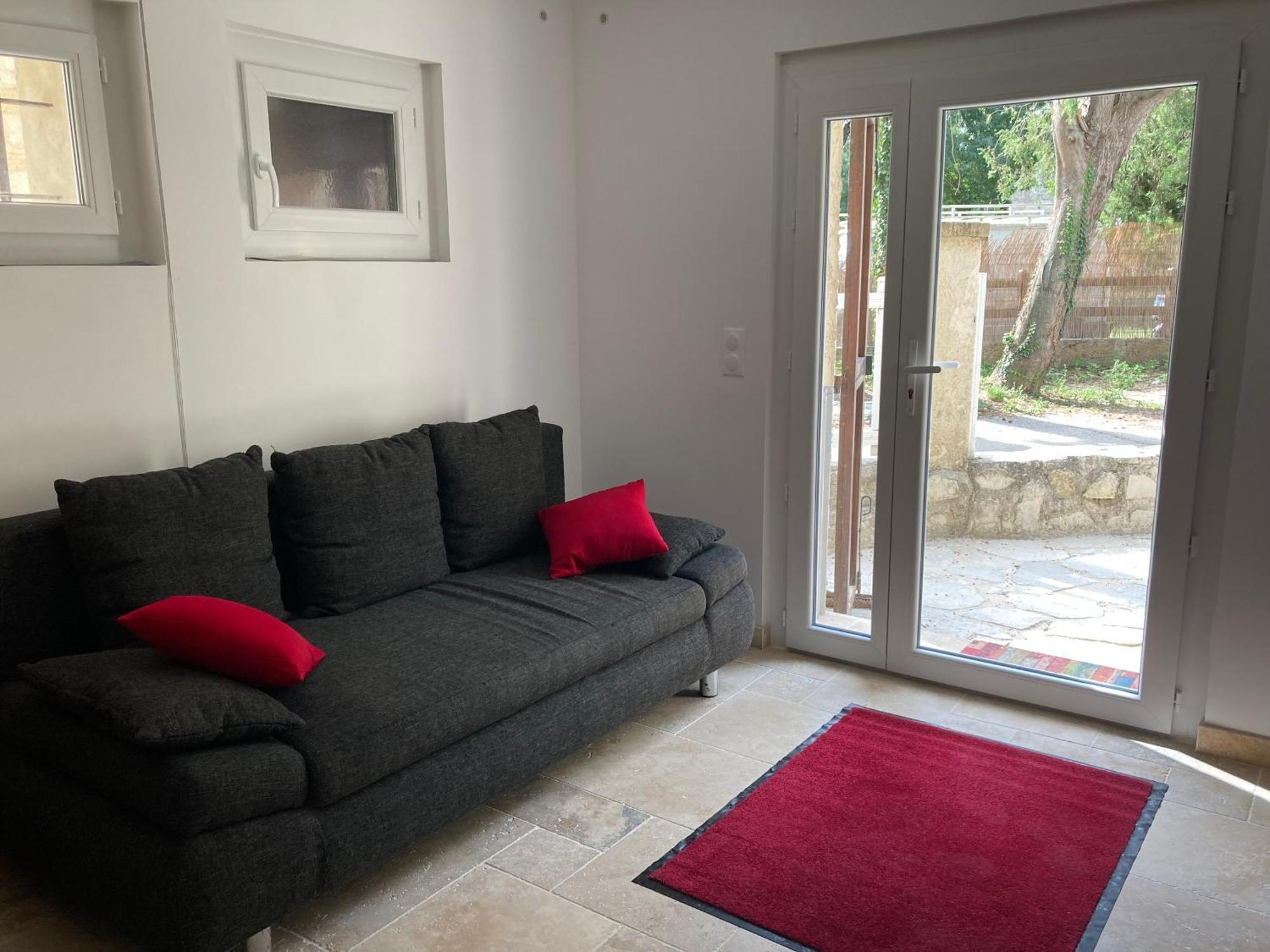 Le Studio D Aurelie Avec Spa Ete En Pleine Campagne Et Proche De Toute Commodite Roquemaure  Εξωτερικό φωτογραφία